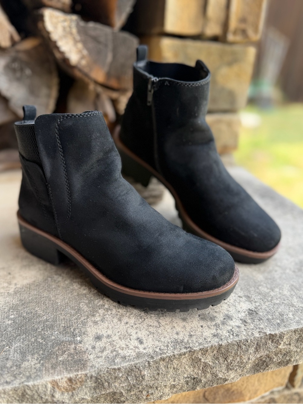 Sun + Stone Women’s Black Dressy Ankle Boot with Side Zip Sz-9.5M.  F